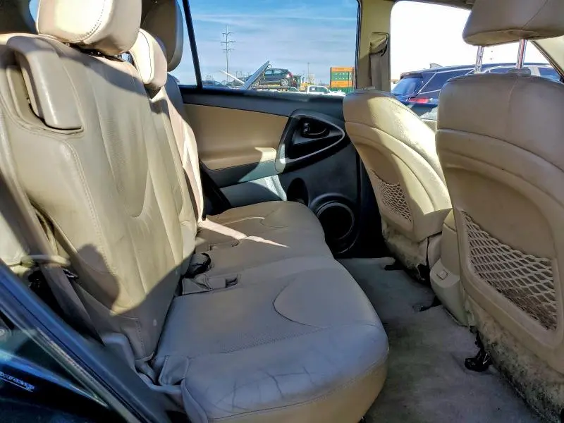 2011 TOYOTA RAV4 LIMITED  