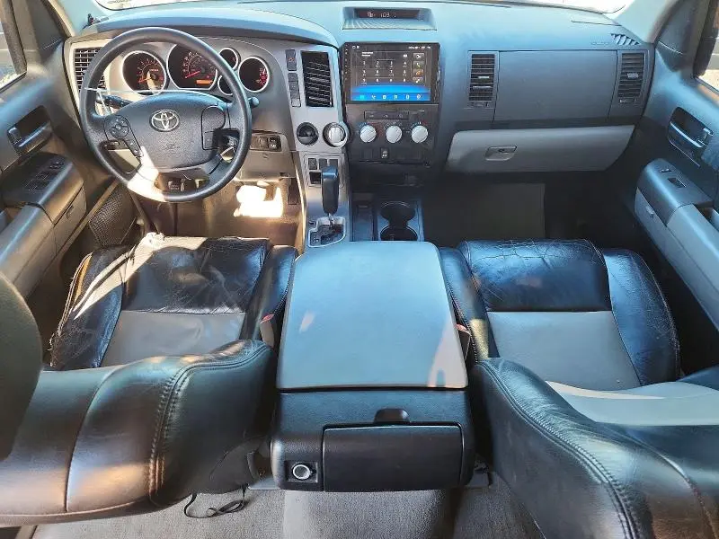 2011 TOYOTA TUNDRA DOUBLE CAB SR5  