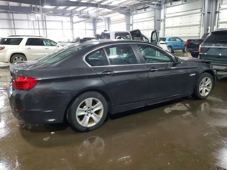 2013 BMW 528 XI  
