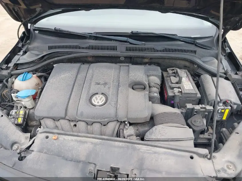 2011 VOLKSWAGEN JETTA 2.5L SE
