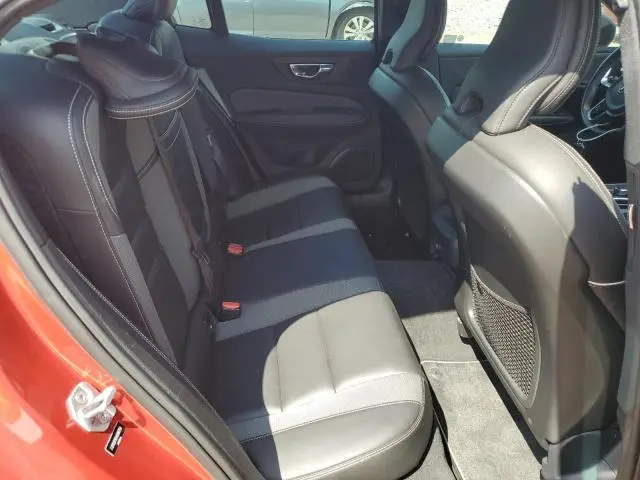 2019 VOLVO S60 T5 R-DESIGN  