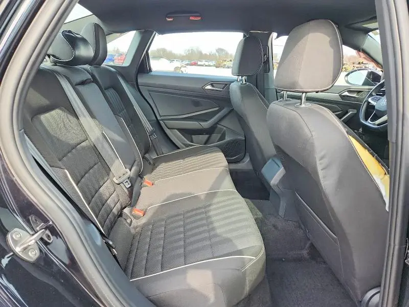 2024 VOLKSWAGEN JETTA SPORT  