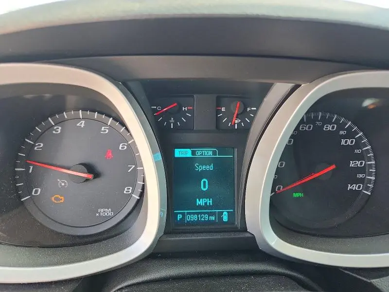 2017 CHEVROLET EQUINOX LT  