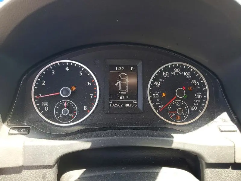 2017 VOLKSWAGEN TIGUAN S  