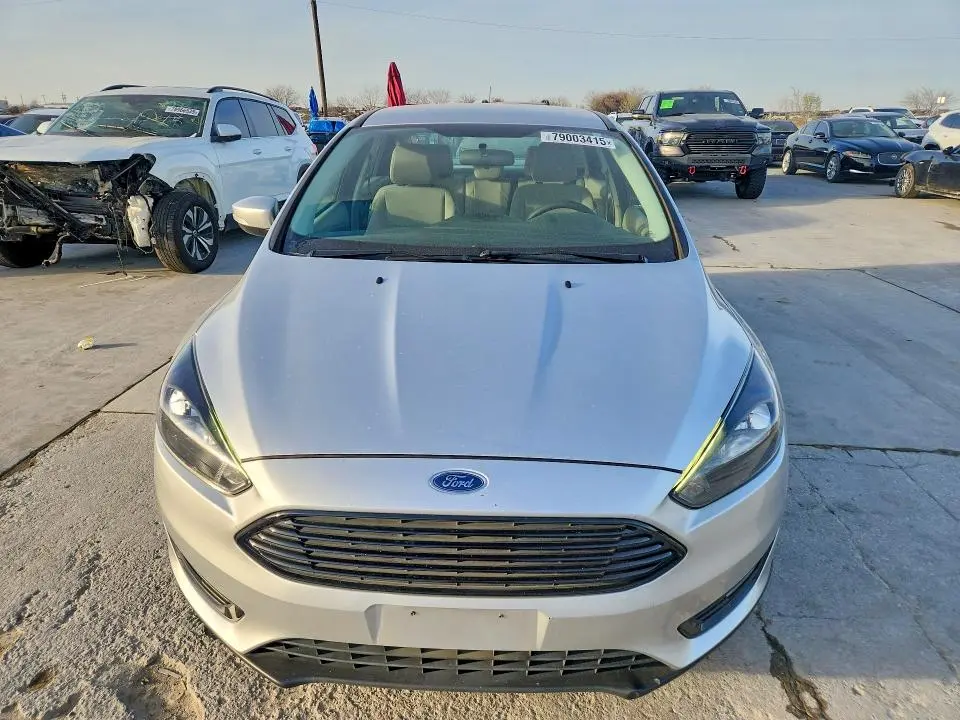 2017 FORD FOCUS SE  