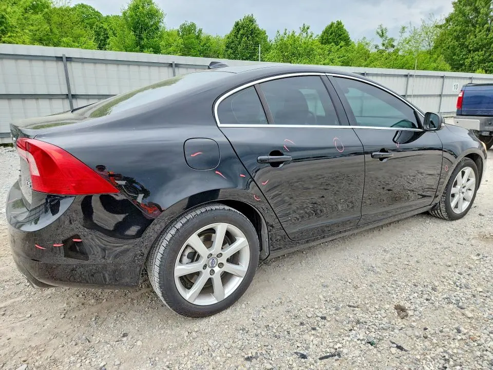 2016 VOLVO S60 PREMIER  