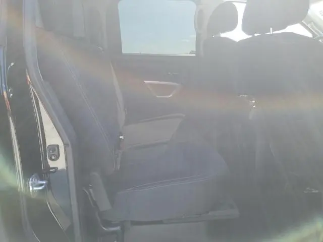 2019 NISSAN TITAN SV  