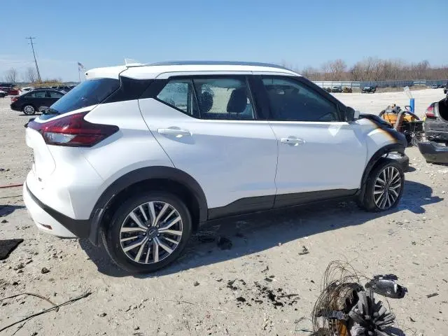 2024 NISSAN KICKS SV  