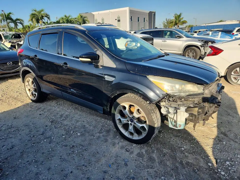 2016 FORD ESCAPE TITANIUM  