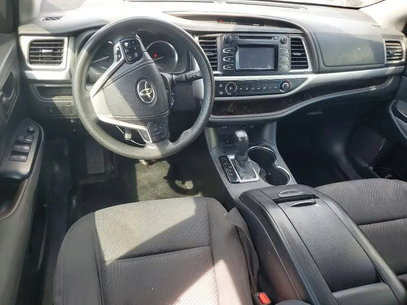 2014 TOYOTA HIGHLANDER LE  