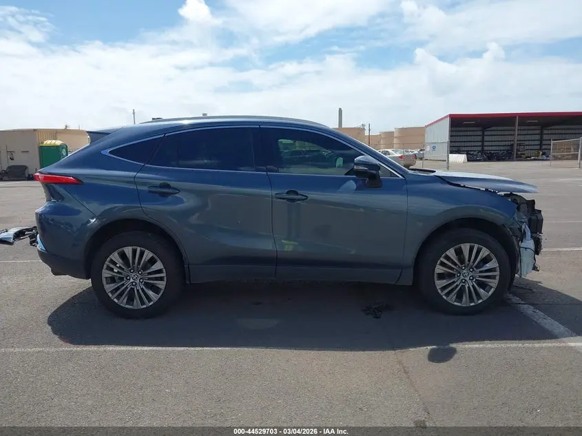 2022 TOYOTA VENZA LIMITED