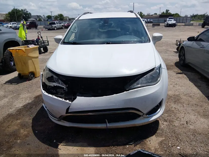 2019 CHRYSLER PACIFICA TOURING L