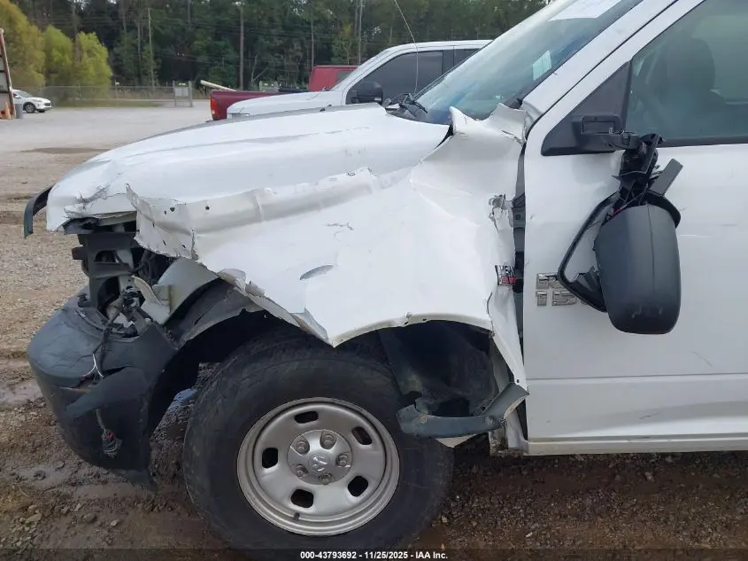 2017 RAM 1500 TRADESMAN  4X2 6'4 BOX