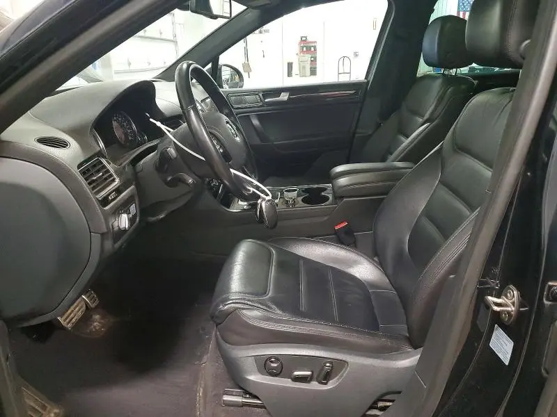 2014 VOLKSWAGEN TOUAREG V6 TDI  