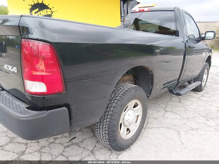 2018 RAM 2500 TRADESMAN  4X4 8' BOX