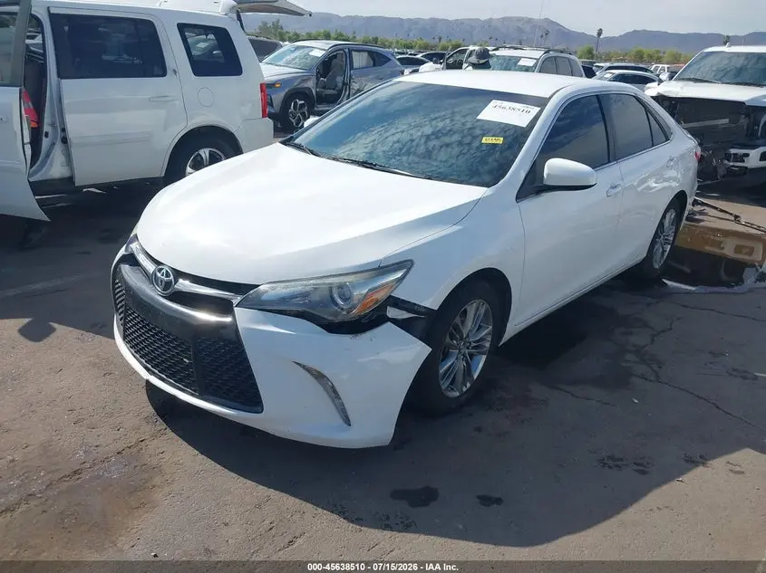 2017 TOYOTA CAMRY SE