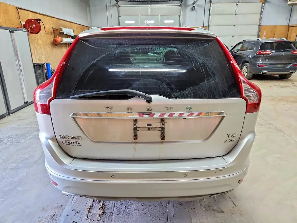 2017 VOLVO XC60 T6 INSCRIPTION  