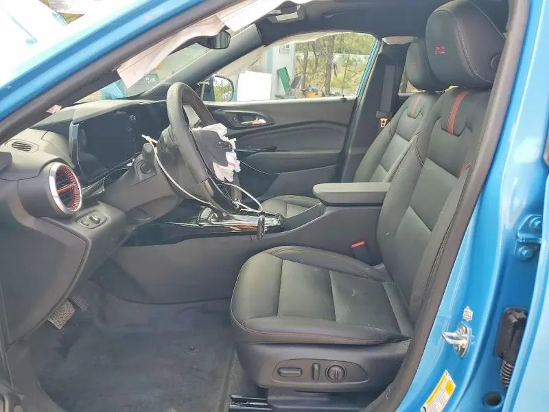 2025 CHEVROLET TRAX 2RS  