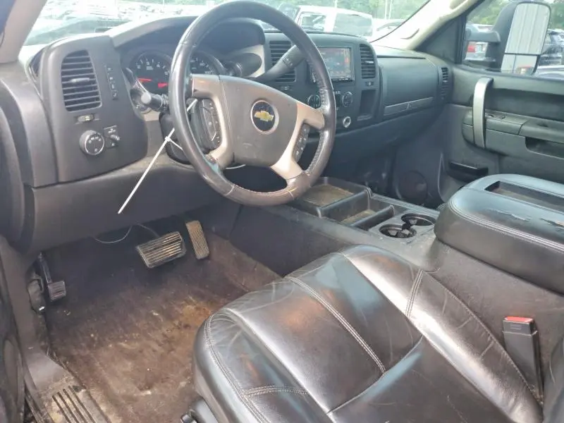 2011 CHEVROLET SILVERADO K1500 LT  