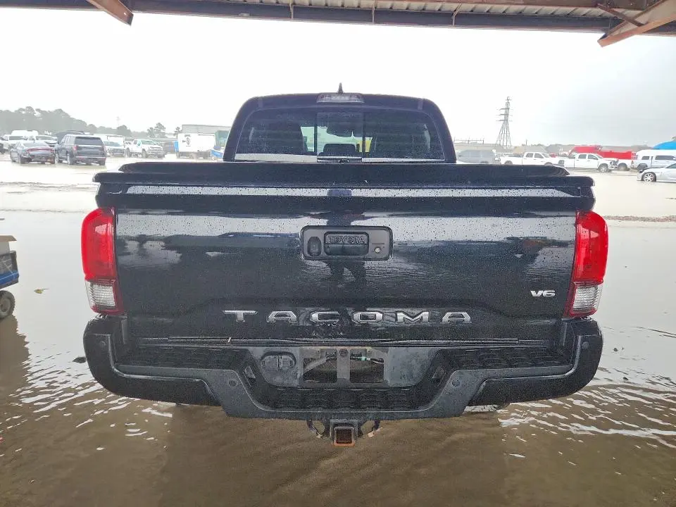 2018 TOYOTA TACOMA TRD SPORT  