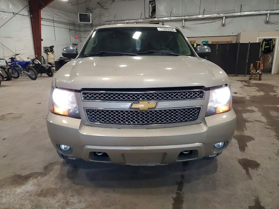2013 CHEVROLET SUBURBAN K1500 LTZ  