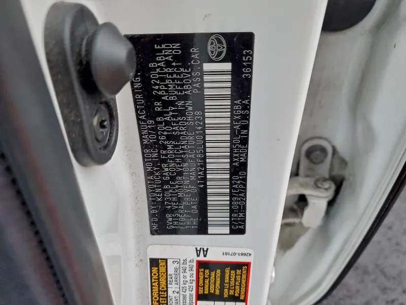 2020 TOYOTA AVALON XLE  