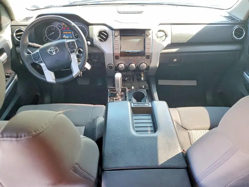 2016 TOYOTA TUNDRA SR5  
