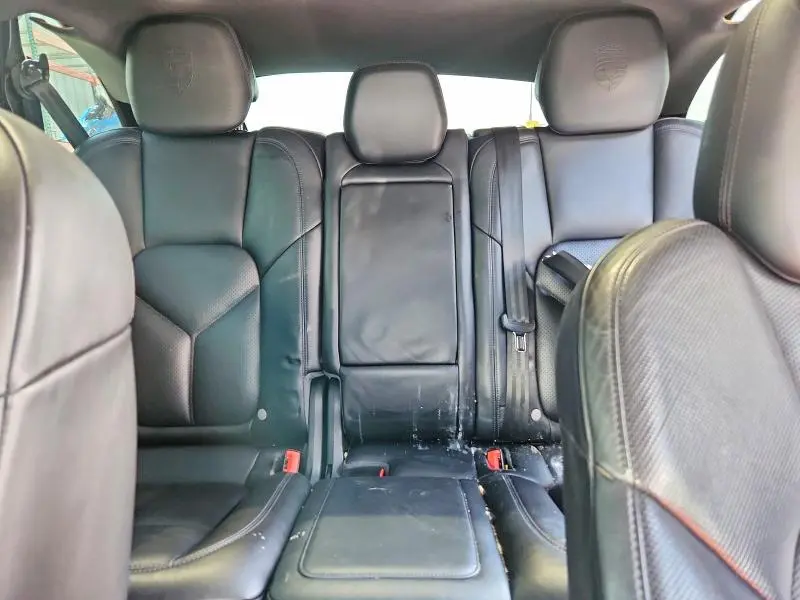 2017 PORSCHE CAYENNE   