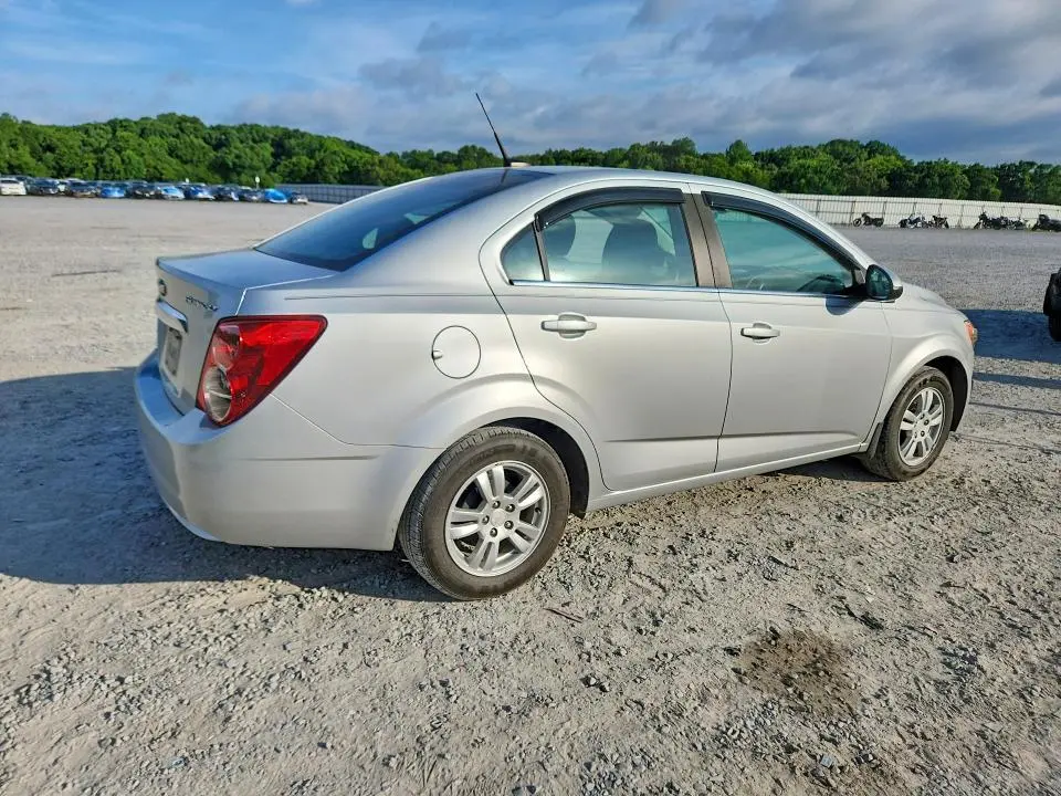 2014 CHEVROLET SONIC LT  