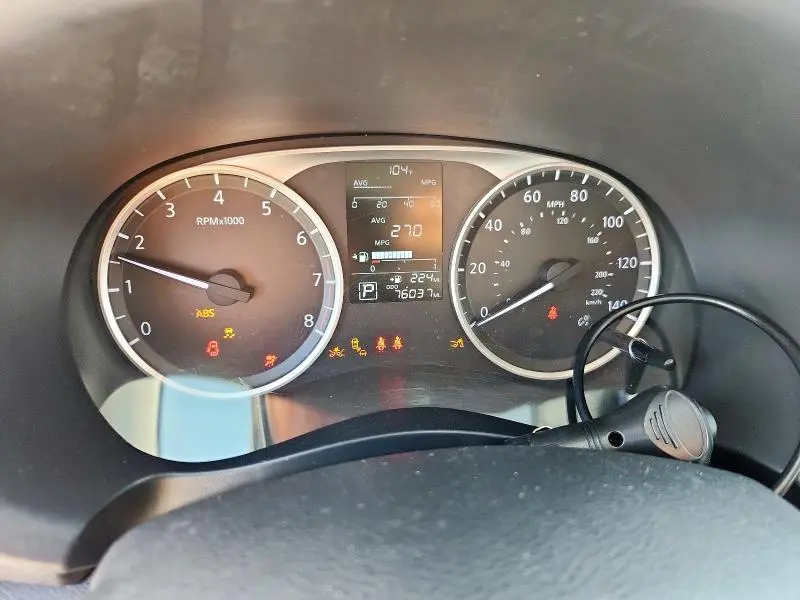 2024 NISSAN KICKS S  