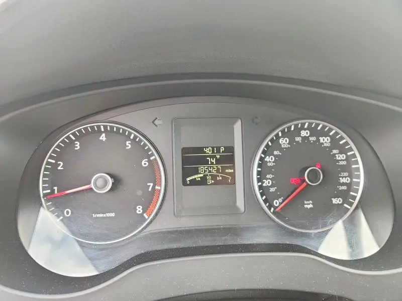 2012 VOLKSWAGEN JETTA SE  
