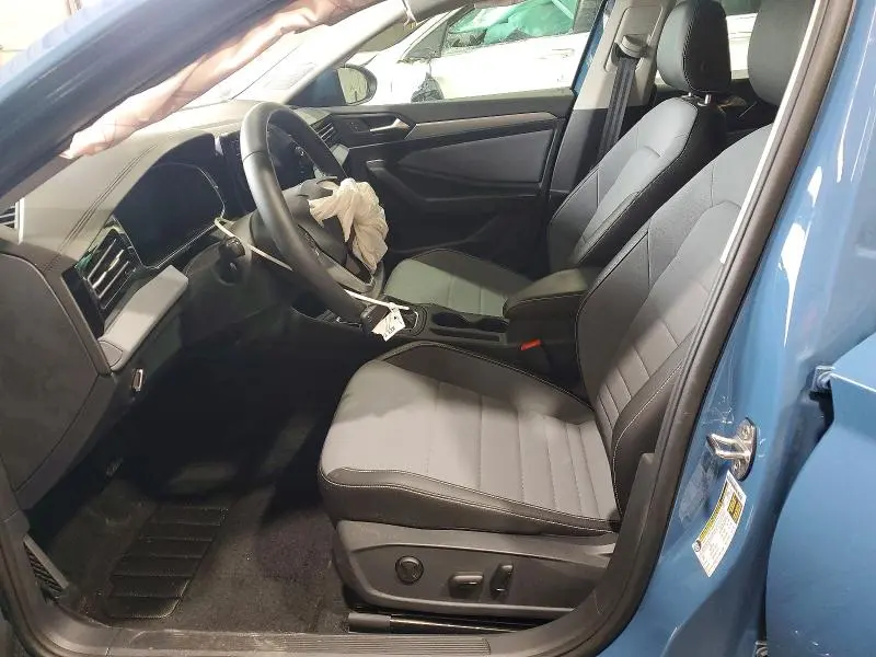 2025 VOLKSWAGEN JETTA SE  