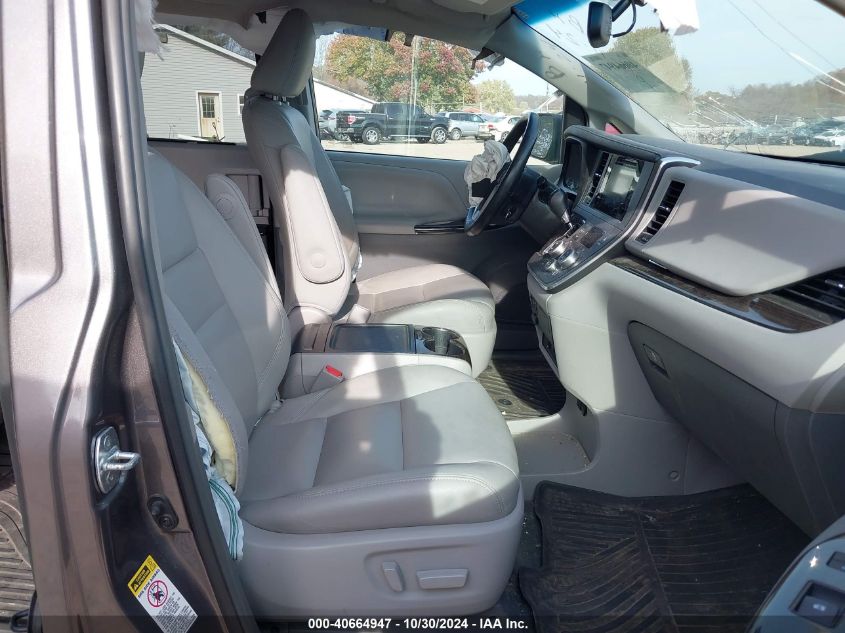 2017 TOYOTA SIENNA XLE/LIMITED