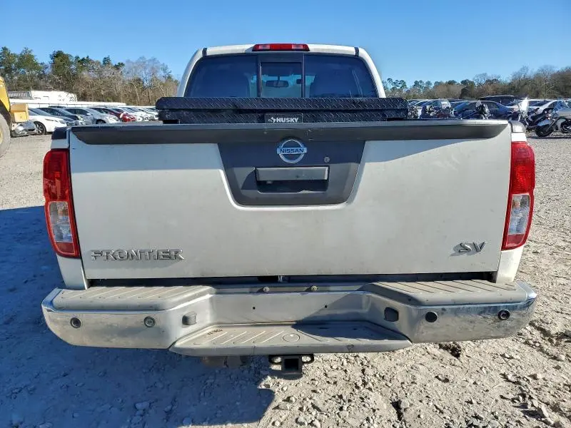 2015 NISSAN FRONTIER SV  