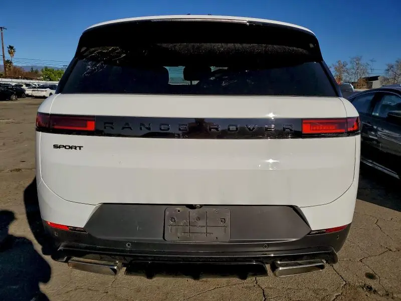 2025 LAND ROVER RANGE ROVER SPORT SE  