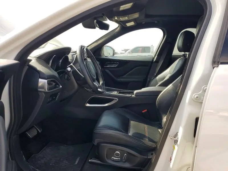 2019 JAGUAR F-PACE PRESTIGE  