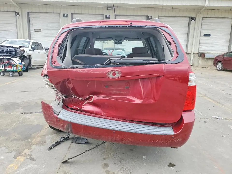 2010 KIA SEDONA BASE  