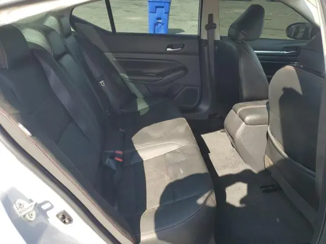 2024 NISSAN ALTIMA SR  