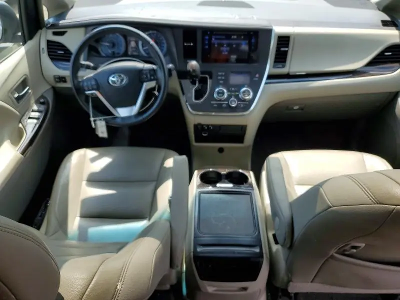 2015 TOYOTA SIENNA XLE 8-PASSENGER  