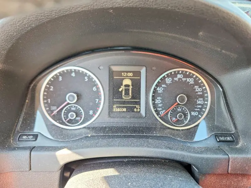 2014 VOLKSWAGEN TIGUAN S  