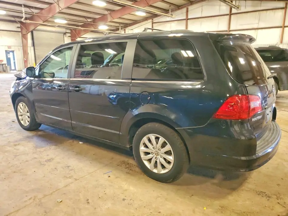 2013 VOLKSWAGEN ROUTAN SE  