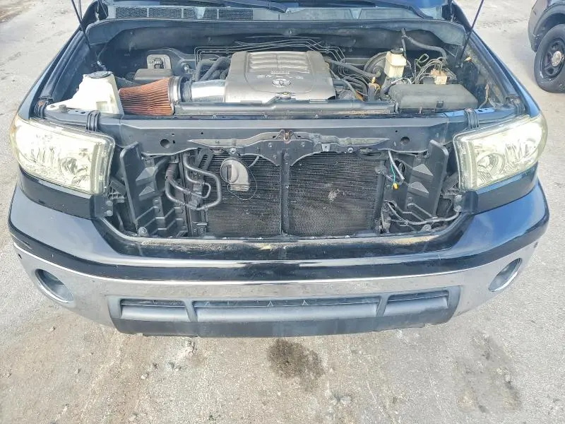 2010 TOYOTA TUNDRA LIMITED  