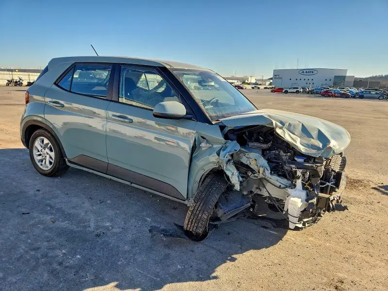 2025 HYUNDAI VENUE SE  