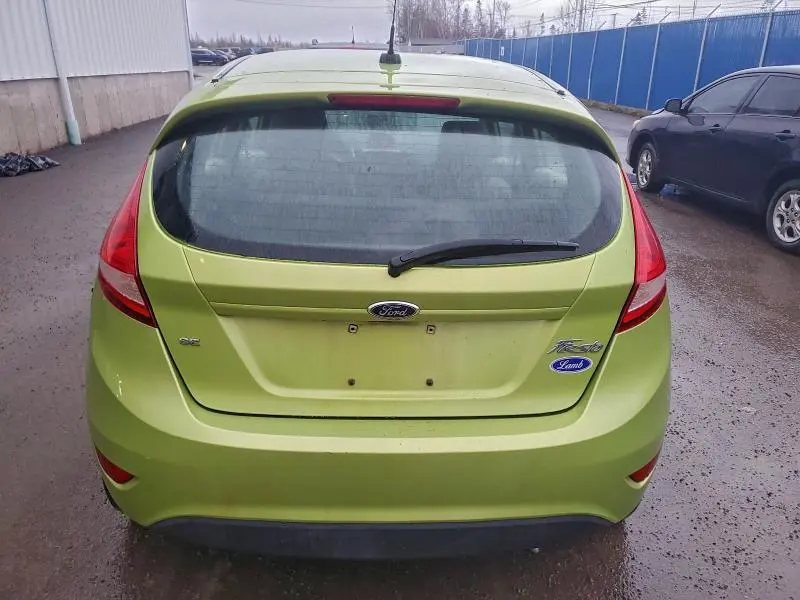 2011 FORD FIESTA SE  