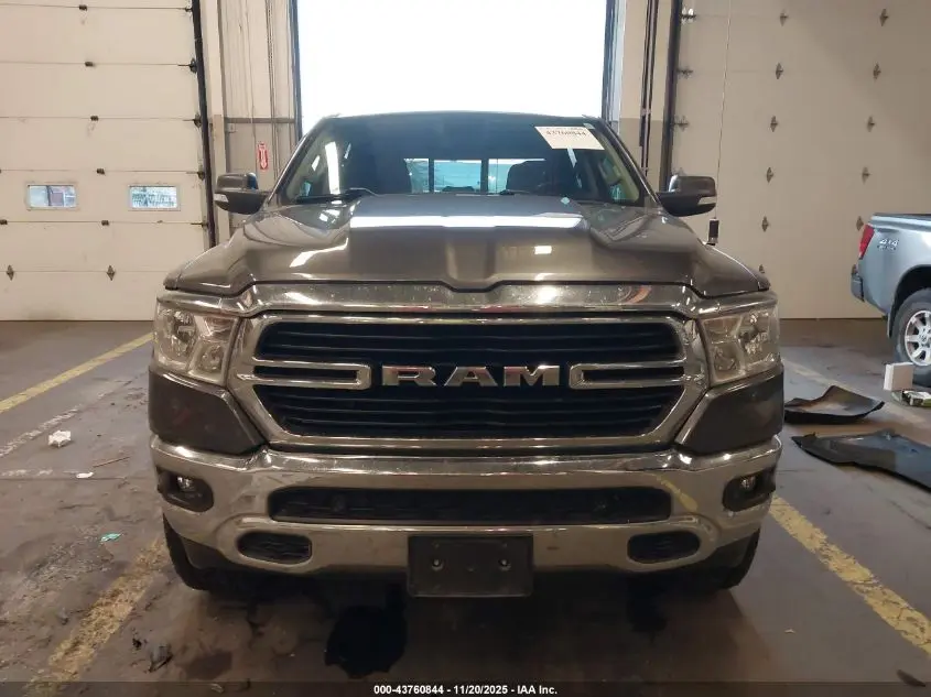 2020 RAM 1500 BIG HORN  4X4 6'4 BOX