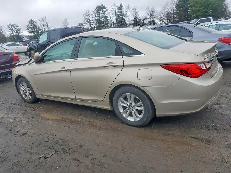 2012 HYUNDAI SONATA GLS  