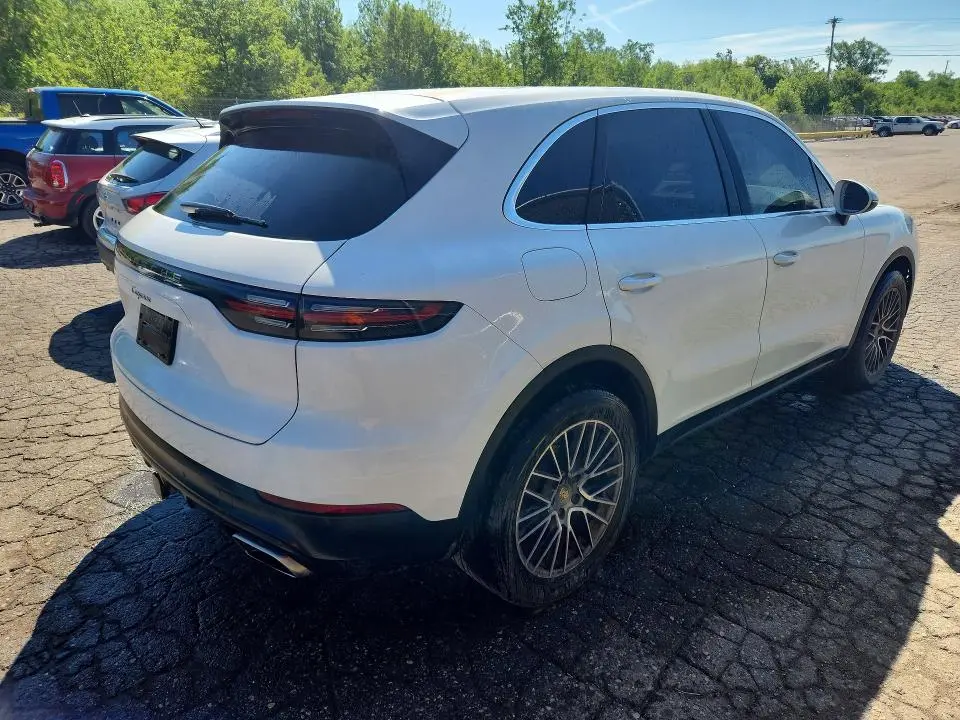 2019 PORSCHE CAYENNE   