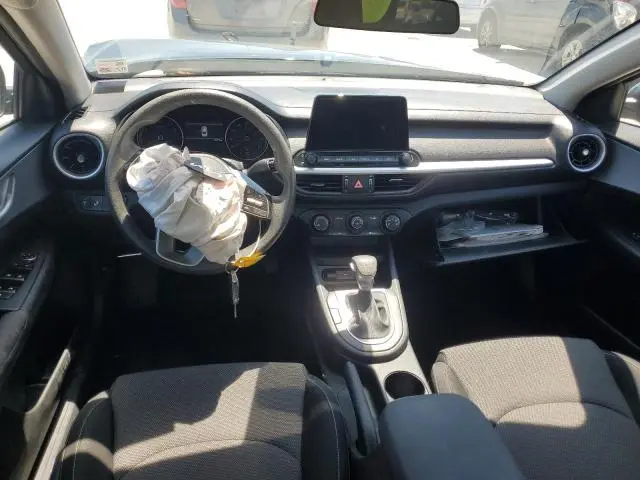 2024 KIA FORTE LX  