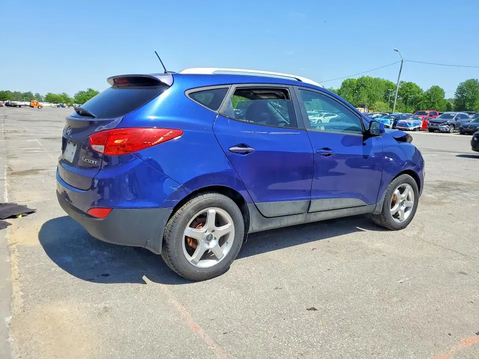 2011 HYUNDAI TUCSON GLS  