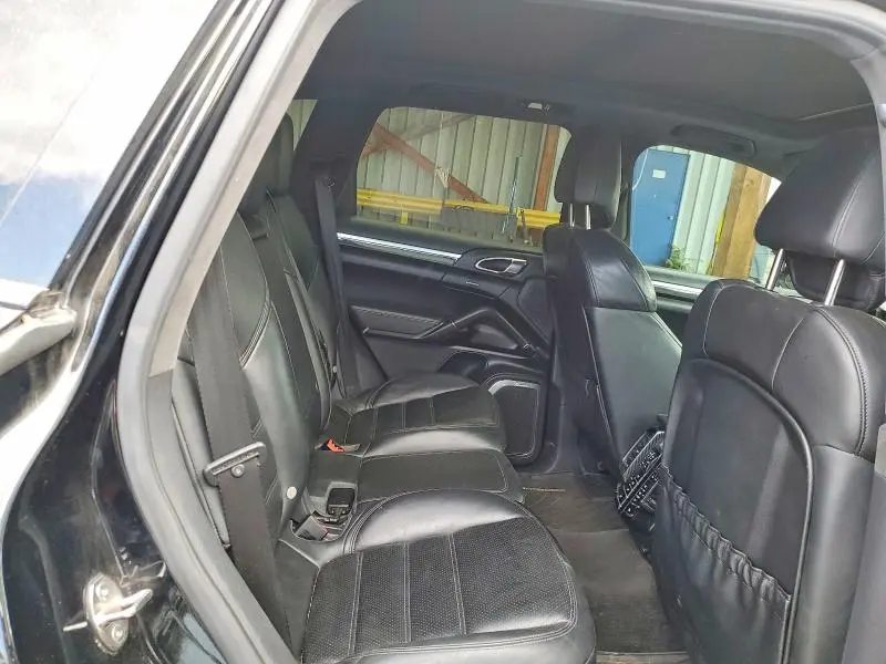 2014 PORSCHE CAYENNE TURBO  